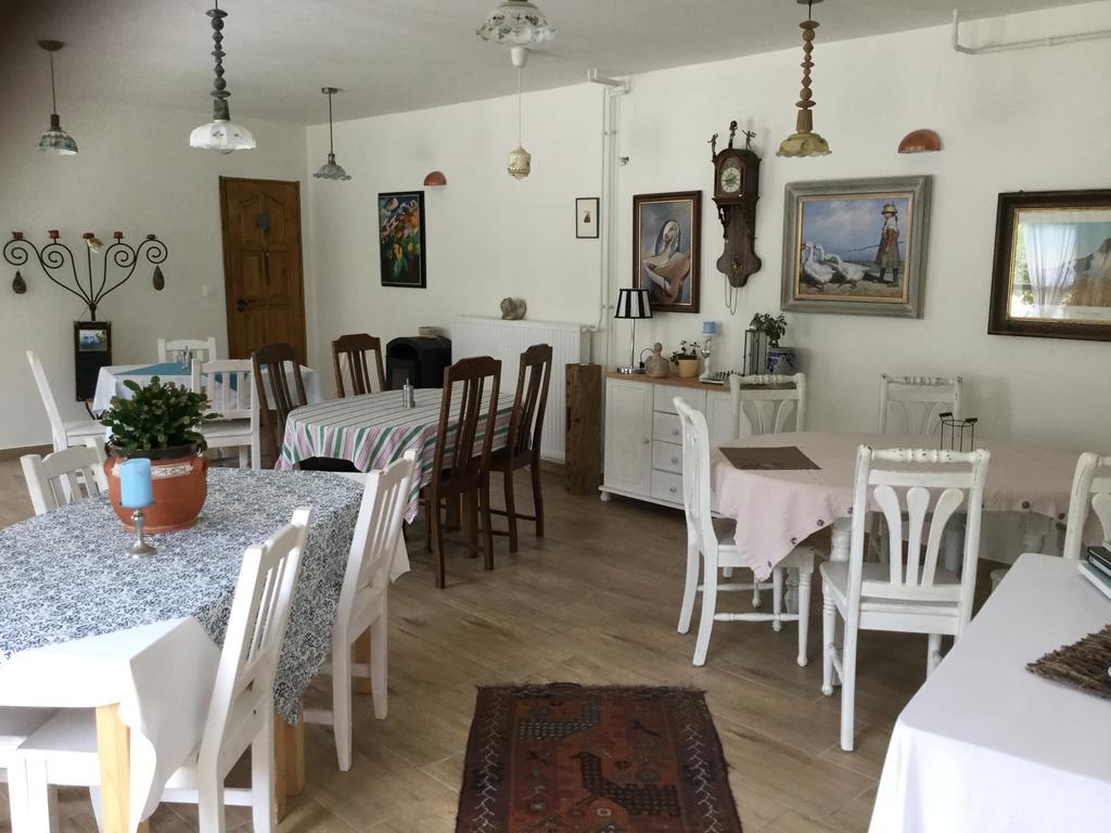 Hotel Harom Huszar Koeveskal Exteriér fotografie